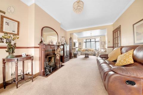 15 Florence Avenue, Morden, SM4 6EX