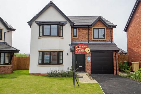 4 bedroom house for sale, Shire Croft, Bolton BL5
