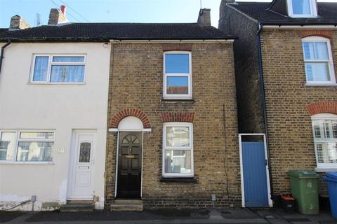2 bedroom semi-detached house to rent, William Street, Sittingbourne