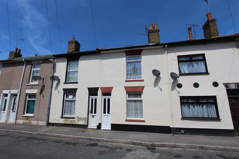 3 bedroom terraced house to rent, Alma Street, Sheerness, Kent