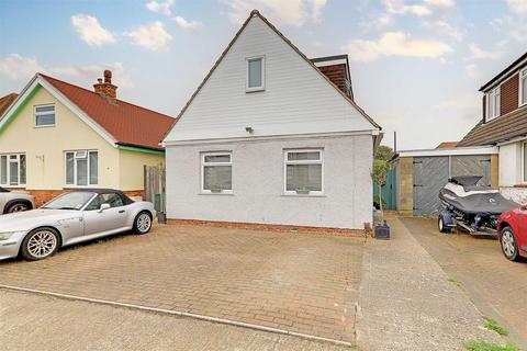 4 bedroom chalet for sale, Salvington Gardens, Worthing BN13