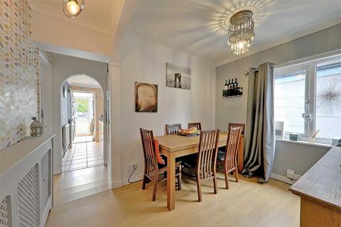 4 bedroom chalet for sale, Salvington Gardens, Worthing BN13