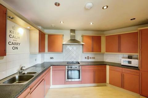 2 bedroom flat to rent, Northppont, Sherman Road, Bromley