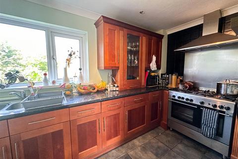 3 bedroom terraced house for sale, Marine Drive, Barry