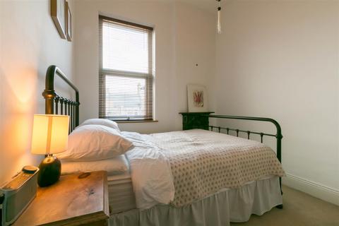 2 bedroom flat to rent, Sandringham Road, Gosforth, Newcastle upon Tyne