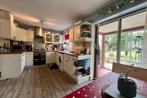 11 Everside Lane, Cam, Dursley, GL11 5UL