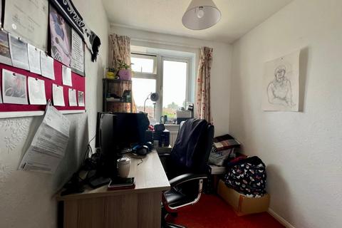 11 Everside Lane, Cam, Dursley, GL11 5UL
