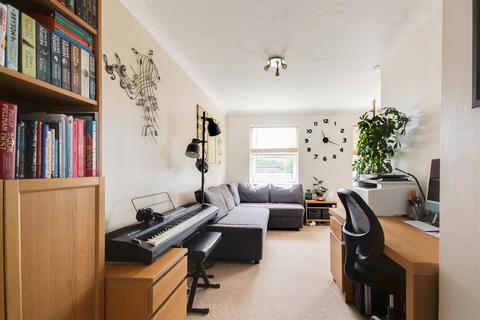 1 bedroom flat for sale, Tattersalls Chase, Southminster