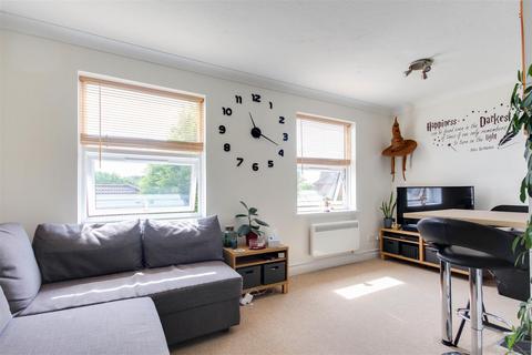 1 bedroom flat for sale, Tattersalls Chase, Southminster