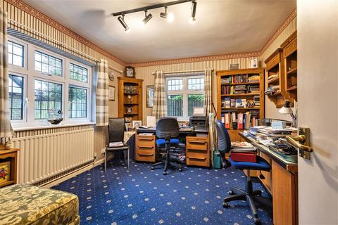 6 High Street, Epping, CM16 4AB