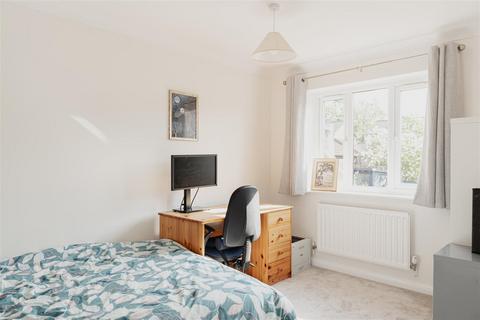 78 Alpine Road, Redhill, RH1 2LF