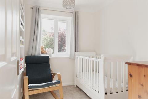 78 Alpine Road, Redhill, RH1 2LF