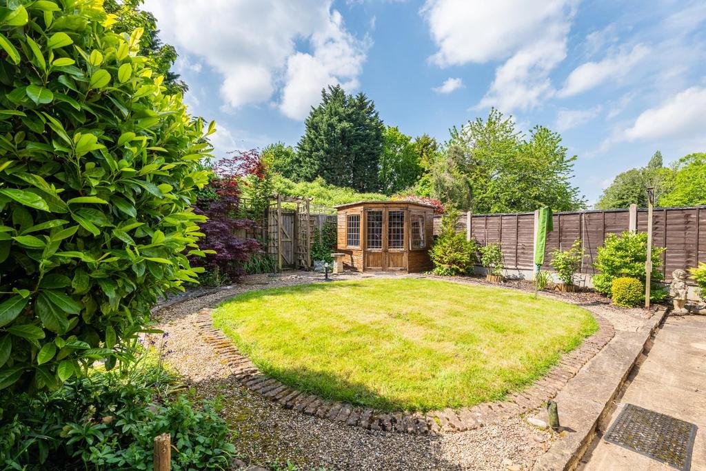 GARDEN-1.jpg