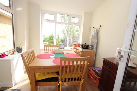 3 bedroom townhouse for sale, Forestdale Way, Shipley