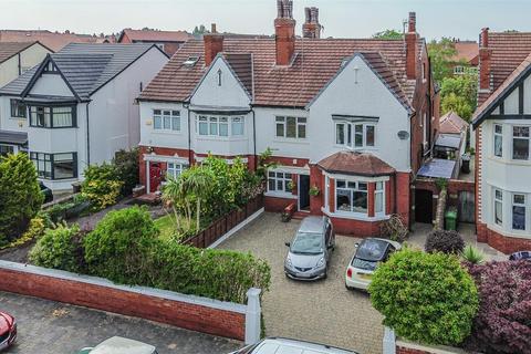 5 bedroom semi-detached house for sale, Rawlinson Road, Southport PR9
