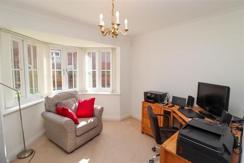 14 Monarch Drive, Shinfield, Reading, RG2 9EW