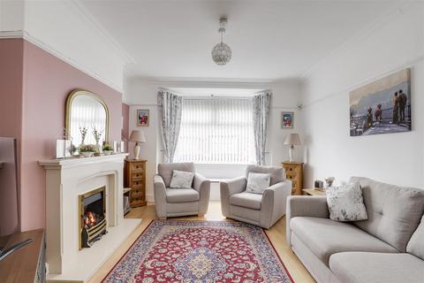 3 bedroom semi-detached house for sale, Thorney Hill, Thorneywood NG3