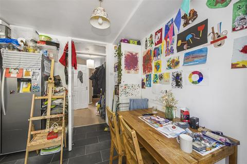 147 Walnut Road, London, E10 5TQ
