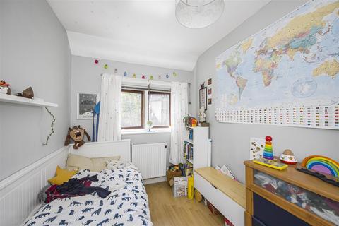 147 Walnut Road, London, E10 5TQ