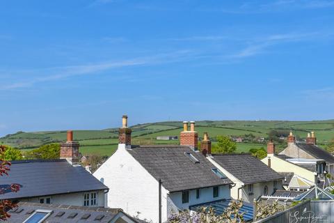 3 bedroom house for sale, Kemming Road, Whitwell, Ventnor