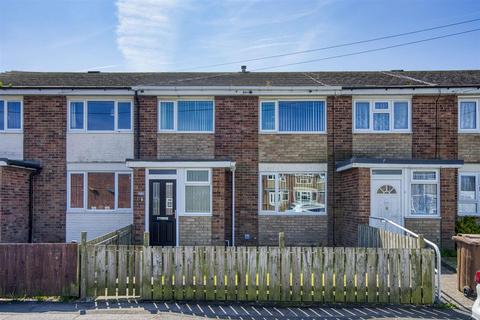 3 bedroom terraced house for sale, Whitethorne Avenue, Withernsea
