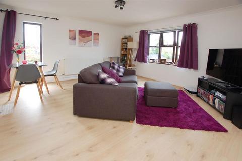 1 bedroom flat for sale, Penfolds Close, Tonbridge
