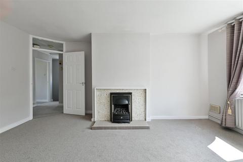 6 Wimborne Close, Epsom, KT17 4DP