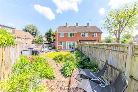 3 bedroom semi-detached house for sale, Hawthorn Walk, Tonbridge