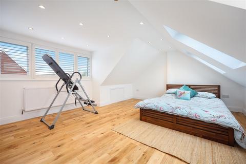 9 Swallow Place, Epsom, KT17 1AS