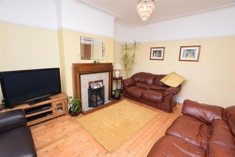 10 Connaught Avenue, Grimsby, DN32 0BS