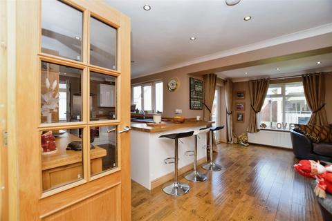 15 Balliol Drive, Scunthorpe, DN16 3LA