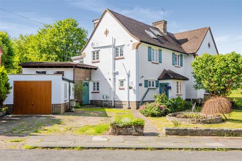 4 bedroom semi-detached house for sale, Partridge Mead, Banstead