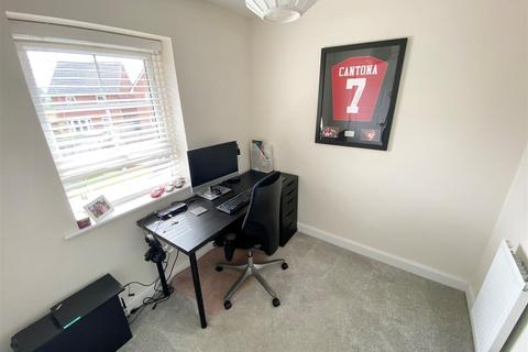 1 Albion Way, Macclesfield, SK11 7ZD
