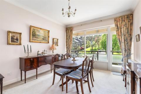 2 bedroom apartment for sale, Wells Court, Ilkley LS29