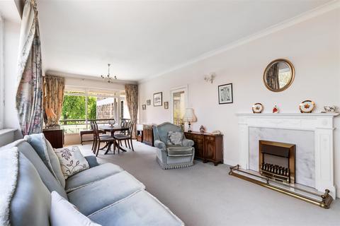 2 bedroom apartment for sale, Wells Court, Ilkley LS29