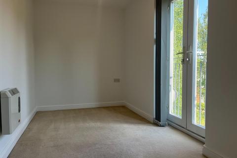 2 bedroom apartment to rent, High Street, Shirley, Solihull