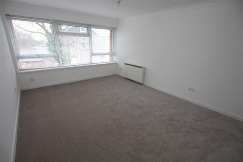 2 bedroom apartment to rent, Fidlas Avenue, Llanishen, CARDIFF