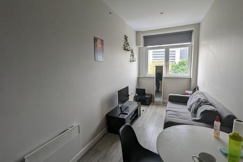 1 bedroom flat for sale, Hall Ings, Bradford