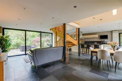 6 bedroom detached house for sale, The Barn, Woodland Lane, Leckwith, Vale Of Glamorgan, CF11 8AS