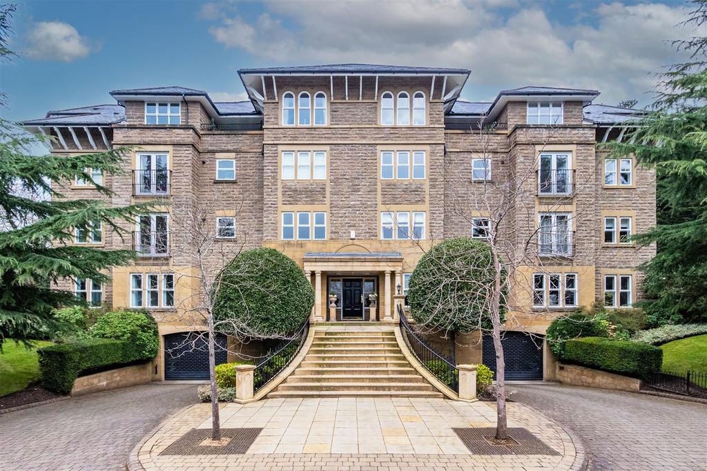 Stanhope Road, Bowdon 3 bed apartment to rent £2,500 pcm (£577 pw)