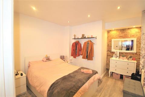 1 bedroom maisonette to rent, Brighton Road, South Croydon