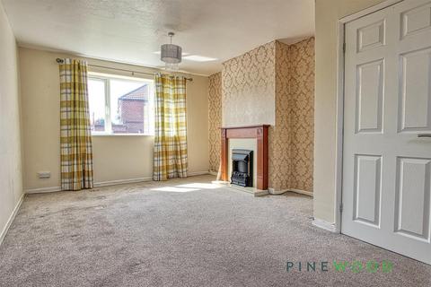 3 bedroom semi-detached house to rent, Clune Street, Chesterfield S43