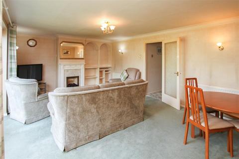 3 bedroom semi-detached house for sale, Lime Grove, Doddinghurst, Brentwood
