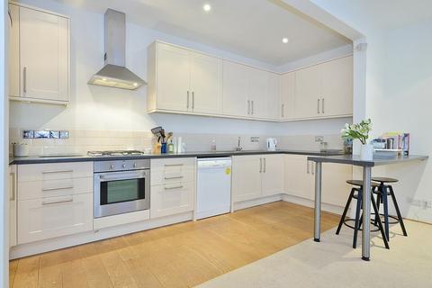 3 bedroom apartment to rent, Gledhow Gardens, South Kensington, SW3