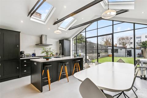 140 Ramsden Road, London, SW12 8RE