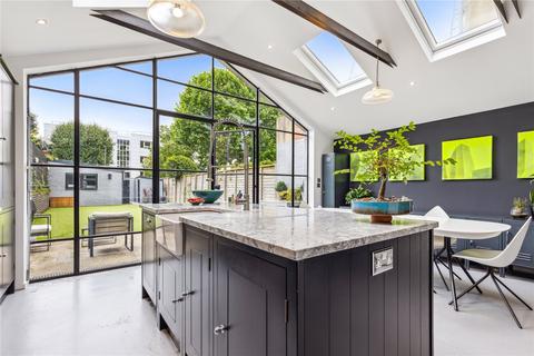 140 Ramsden Road, London, SW12 8RE