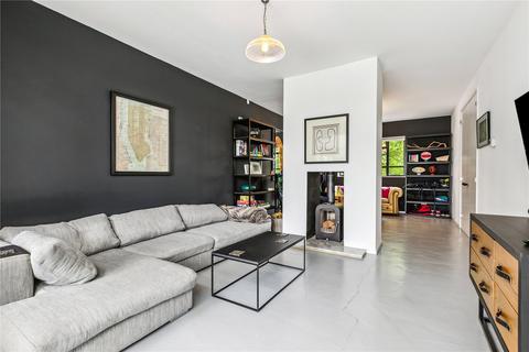 140 Ramsden Road, London, SW12 8RE