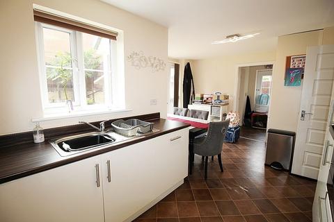 6 Brownlee Close, Brinsworth, Rotherham, S60 5FQ