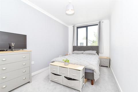 1 bedroom apartment for sale, Godstone Road, Whyteleafe, Surrey