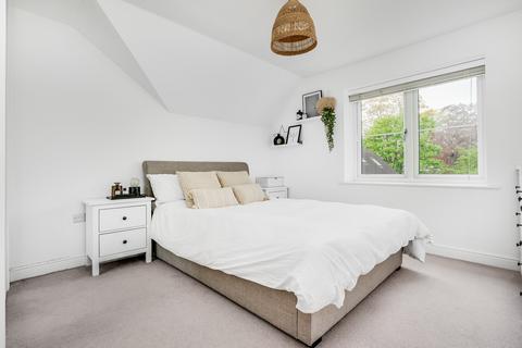 1 bedroom apartment for sale, Ceres Cresent, Epsom, KT17
